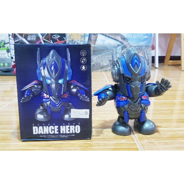 ชุดของเล่นตุ๊กตาเต้น Hero dance เต้นได้