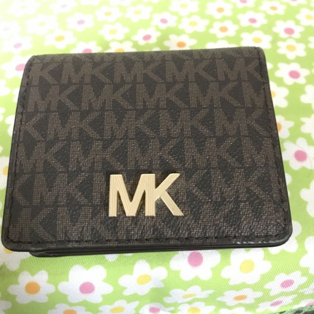 กระเป๋าสตางค์สั้น  MK