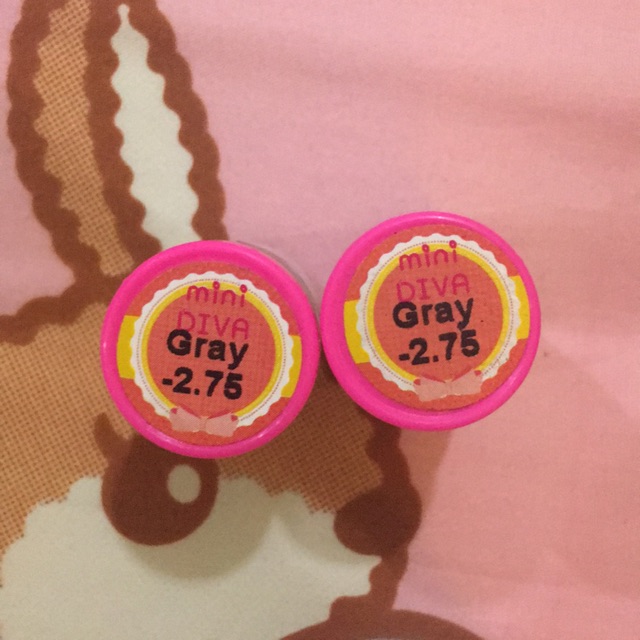 คอนแทคเลนส์ mini diva สีเทา -275