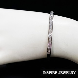 INSPIRE JEWELRY กำไลเพชรเรียงเม็ดครึ่งวง ขนาดวงในกว้าง 5.5x6cm