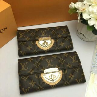 Louis Vuitton หนังแท้