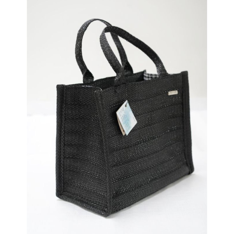 Bag.it.all_th Stripes BLACK  (all black) กระเป๋าพลาสติกสาน Polypropylene Food grade โดนน้ำโดนแดดได้