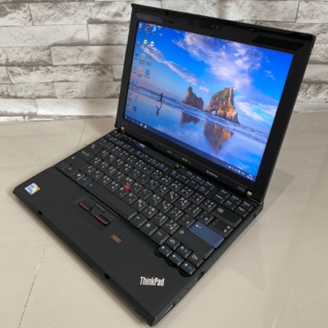Lenovo ThinkPad X200  core 2 Duo P8700 จอ 12.1 นิ้ว โน๊ตบุ๊คมือสอง พร้อมใช้งาน
