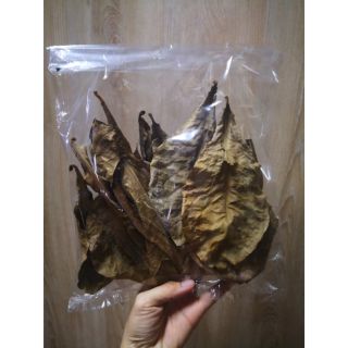 ใบหูกวาง​ พร้อมส่ง​ บรรจุ30ใบ​/1ถุง