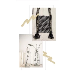 พร้อมส่งทันที🇹🇭ถูกที่สุด🔥กระเป๋า D 🖤🤍🖤🤍กระเป๋าย่ามทรงคูล (แม่ชม) ไฮโซ ถูกใจวัยรุ่น