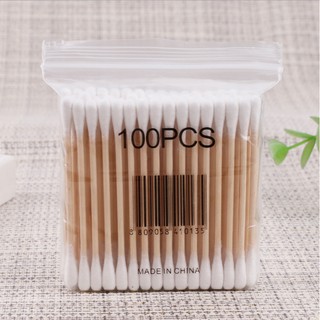 Cotton Buds คอตตอนบัด สำลีปั่นหู ด้ามไม้ อย่างดีไม่รุ่ยง่าย 1แพ็คมี100ชิ้น