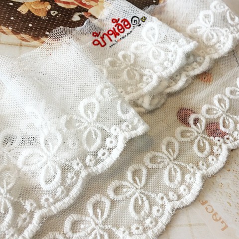 คละแบบ คละลาย ผ้าลูกไม้ สีขาวออฟไวท์ สีดำ laces ความยาว 90 เซนติเมตร สินค้าพร้อมส่งจากไทย