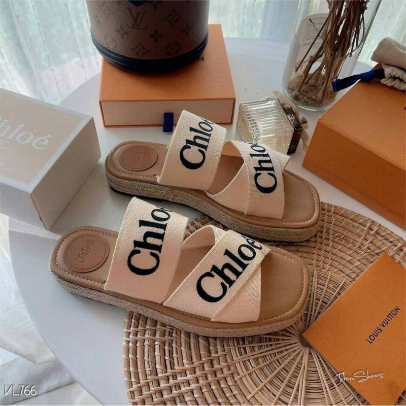 รองเท้า Chloe' ส้น 1.5 นิ้ว