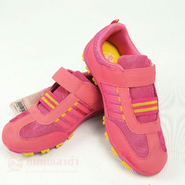 รองเท้าผ้าใบเบาจิรุ่น CU 2011 ราคา 599 บาท