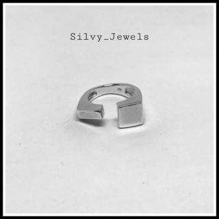 ✔️ส่งฟรี แหวนเงิน แหวนผู้ชาย แหวนเงินแท้ 92.5% 💍Silvy Jewels แหวน แหวนเงินแท้ ลายเรียบหรู ปรับไซส์ได้