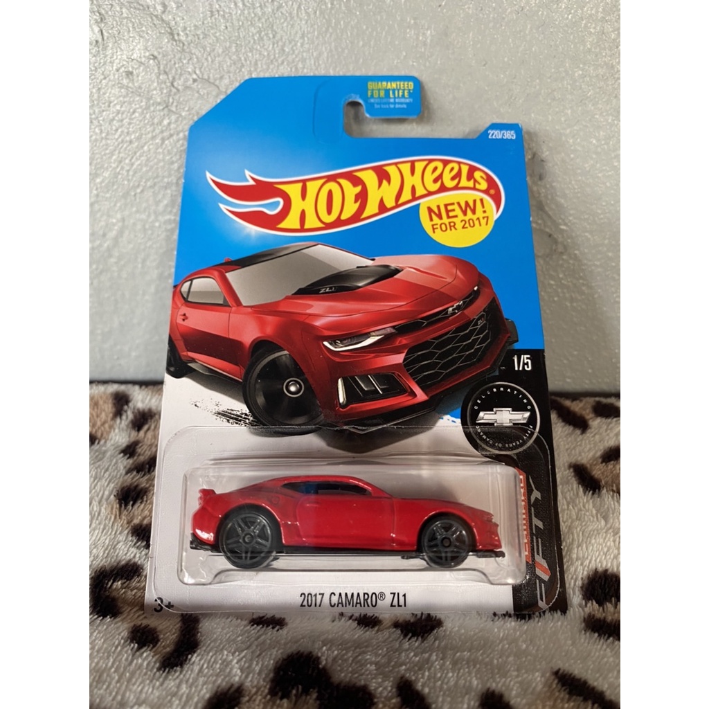 Hot Wheels Camaro Fifty 2017 Camaro ZL1 Red