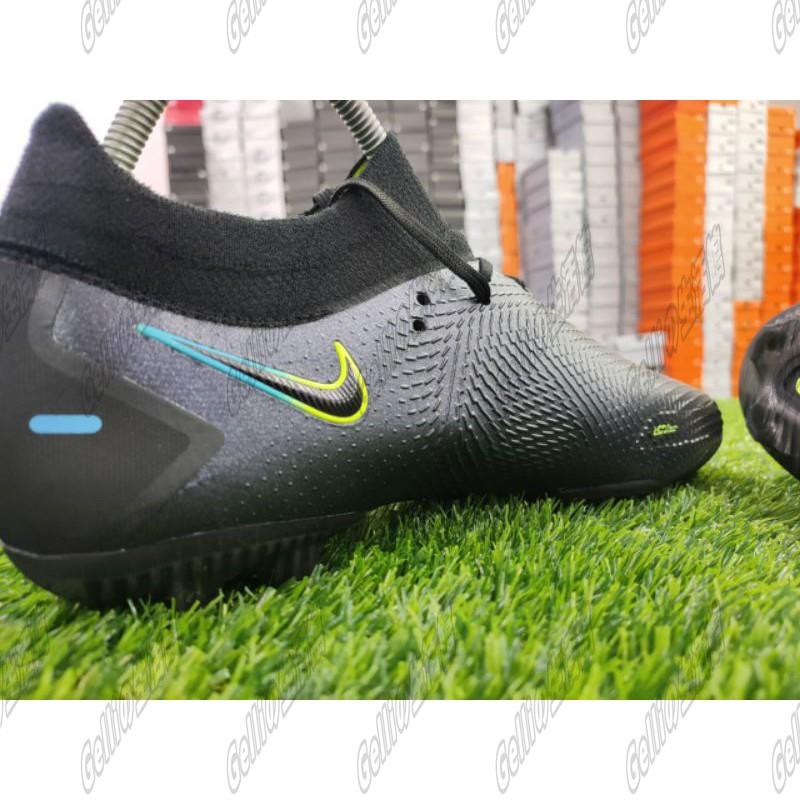kasut bola nike phantom