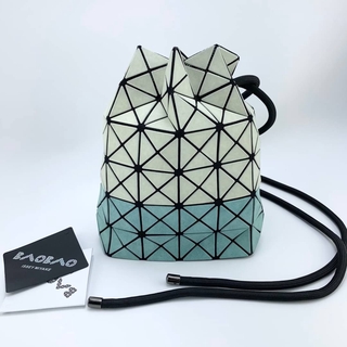 BAO BAO ISSEY MIYAKE PRISM WRING NUBUCK CROSSBODY BAG กระเป๋าสะพายข้าง แฟชั่นผู้หญิง แบรนด์ บาวบาว อิซเซ่ มิยาเกะ ตาราง