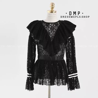 เสื้อลูกไม้เนื้อนิ่ม แต่งระบายตัว V ช่วงเอวเข้ารูปสวยสีดำพร้อมส่ง