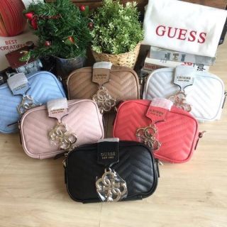 GUESS VIOLET QUILTED-LOOK MINI CROSSBODY กระเป๋าสะพายทรวครอสบอดี้