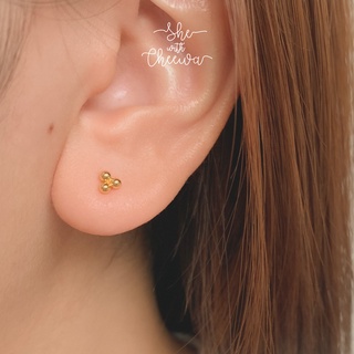 She with Cheewa | silver925 | triangle dot earring ต่างหูเงินแท้ มินิมอล แป้นบอล แป้นหมุน ใส่นอนได้ ไม่เจ็บหู