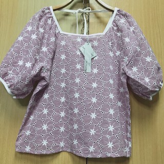 เสื้อแฟชั่นแขนตุ๊กตาปักฉลุทั้งตัวสีม่วง