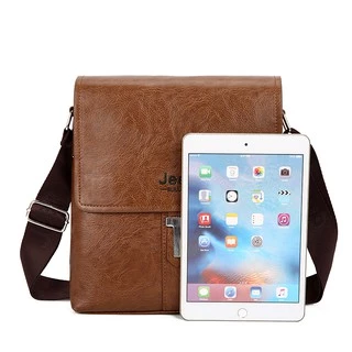 JEEP กระเป๋าสะพายไหล่ กระเป๋าเมสเซนเจอร์หนัง สำหรับผู้ชาย Messenger Bag PU Leather