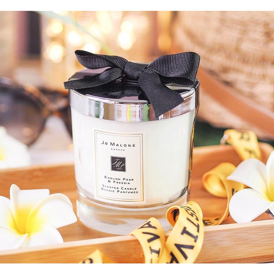พร้อมส่ง เทียนหอม Jo Malone English & Pear Scented Candle 200g ( มีกล่องอุปกรณ์ครบค่ะ ) ซื้อจาก Shop