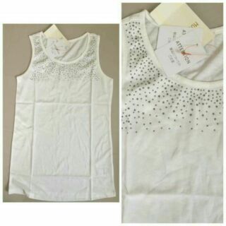 Attention White Tank Top เสื้อกล้ามสีขาวตกแต่งเลื่อมเพชร󾭠󾭠 ผ้าเนื้อดีใส่สบายๆคู่กับยีนส์󾬑󾮟