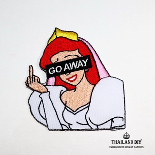 ตัวรีดติดเสื้อ ลาย เจ้าหญิง งานปัก ตลก กวนๆ ขำๆ Princess Patch wop DIY ตัวรีด อาร์ม ติดเสื้อ ตัวรีดเจ้าหญิง ชูนิ้วกลาง