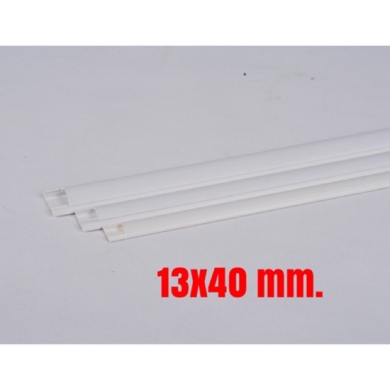 Leetech รางเก็บสายไฟ รางโค้ง มีเทปกาวในตัว 13x40mm. ยาว 2 เมตร Leetech CT240 (WTE)