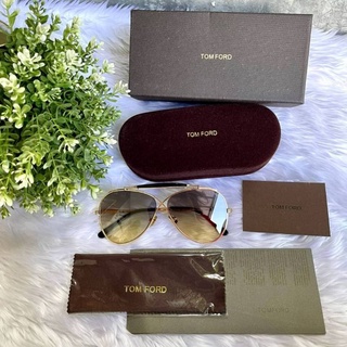 👑Tomford ❤️❤️ ใหม่ ปังมาาาก aviator มีคาน หน้าไขว้ ทรงเก๋ เงาวิ้ง เซทเต็ม