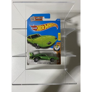 Hot wheels 69 Dodge Charger Daytona 2016 MUSCLE MANIA 4 OF 10 (Green)