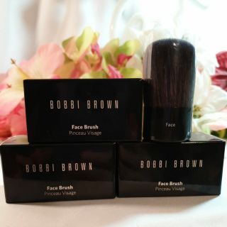 bobbi brown face  brush