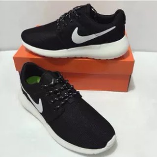 รองเท้าNike Roshe Run ลดสูงสุด!! ใส่ได้ทั้งชายและหญิง สินค้าพร้อมส่ง