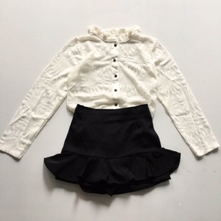 เซ็ตเสื้อ+กระโปรงพร้อมส่ง