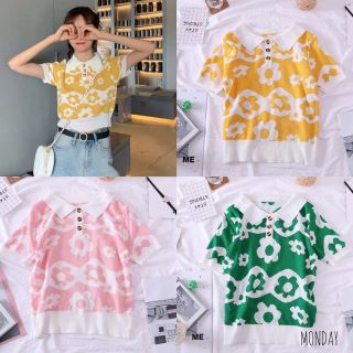 เสื้อไหมพรมแขนสั้น คอปกโปโล  ลายดอกไม้ งานน่ารัก สดใส สายเกา สายแบ๊ว ใส่สวย แมทช์ง่าย ผ้านุ่ม ผ้ายืด ใส่สบาย