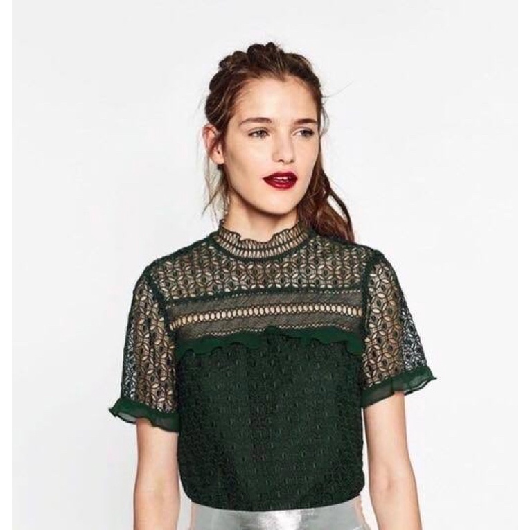 [แท้] เสื้อลูกไม้ Zara สีเขียวเข้ม size xs