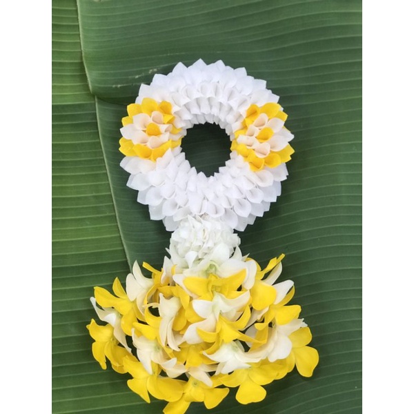 มาลัยกล้วยไม้สด 249 บาท