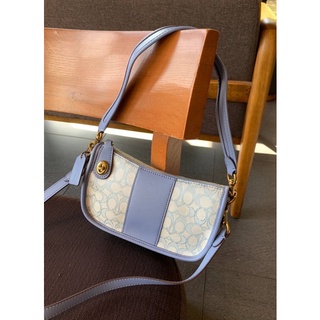 COACH SWINGER BAG IN SIGNATURE JACQUARD ((C0721))