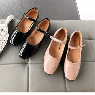 Korean version of all-match single shoes womens flat-heel square-toed grandma shoes รหัสสินค้า S1165