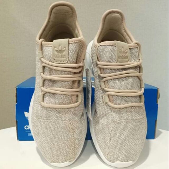 adidas TUBULAR SHADOW Women 1650฿ 6uk/24.5