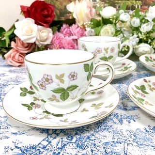 Wedgwood Wild Strawberry Teacup and Saucer ถ้วยชา ชุดชา