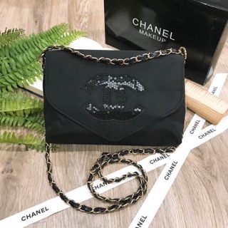 💯 ห้ามพลาดรุ่นใหม่ล่าสุด! Chanel Envelope Cosmetic Bag With Chain VIP Gift With Purchase (GWP)🍭