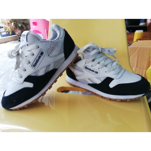 รองเท้ามือสองแท้​ Reebok