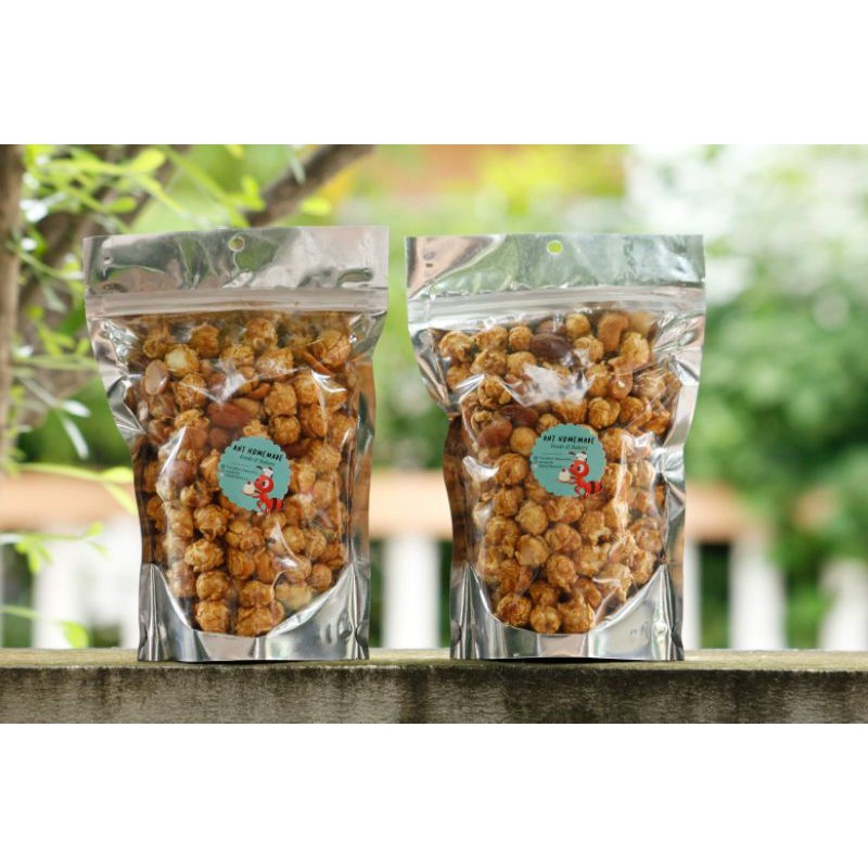 Popcorn caramel mix nuts