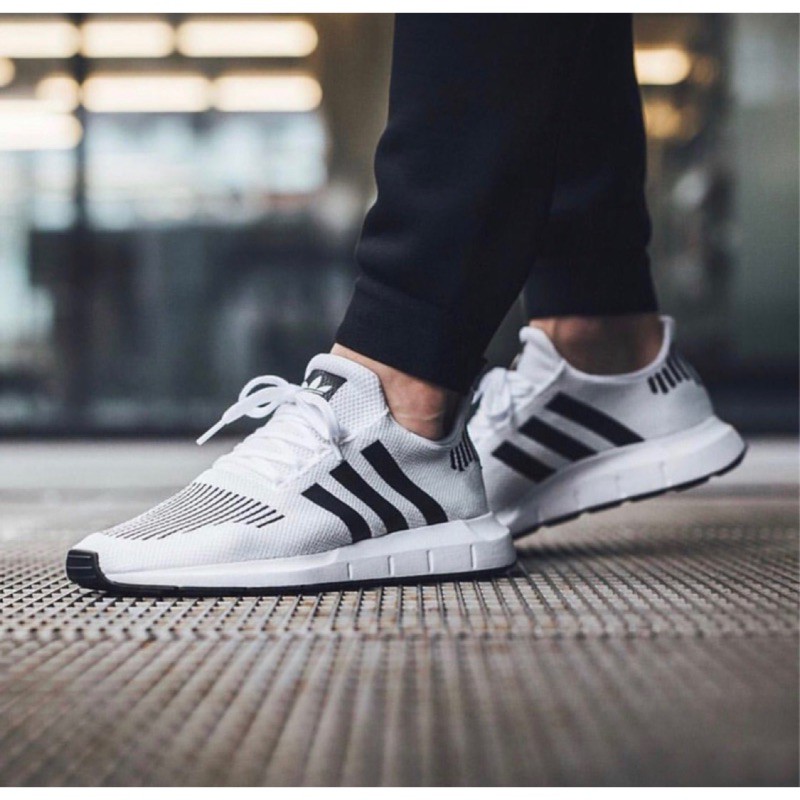 cq2116 adidas