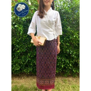 เสื้อพื้นเมือง ป้ายแต่งแผ่นเงิน (ขาว-กรม)