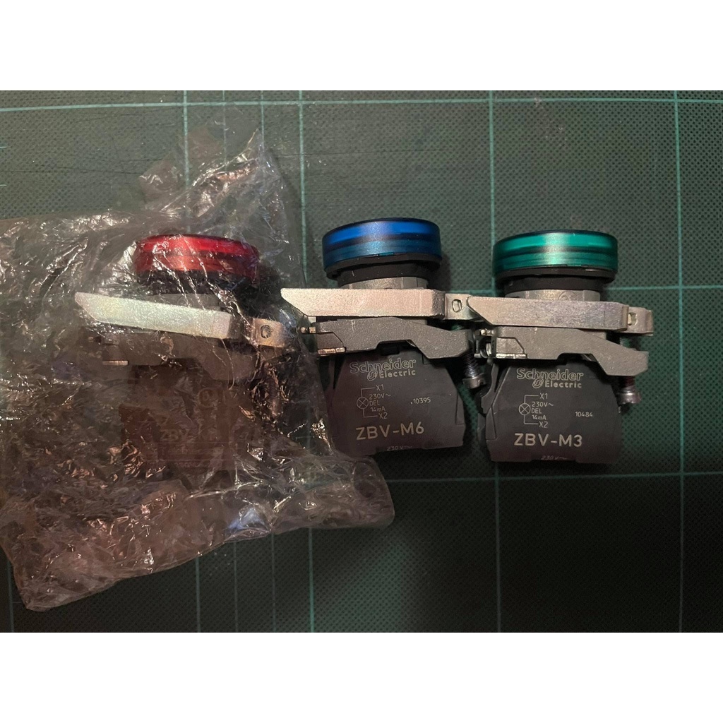 XB4-BVM3 "Schneider" ไพล็อทแลมป์ LED 220V สีแดง,เขียว,น้ำเงิน