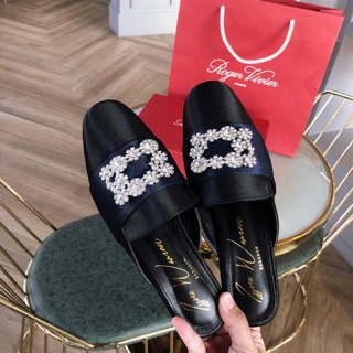 พร้อมส่ง ตัวใหม่ สวยมากแม่  รองเท้าเปิดส้นโรเจอร์หัวตัวชนช้อปสวยมาก