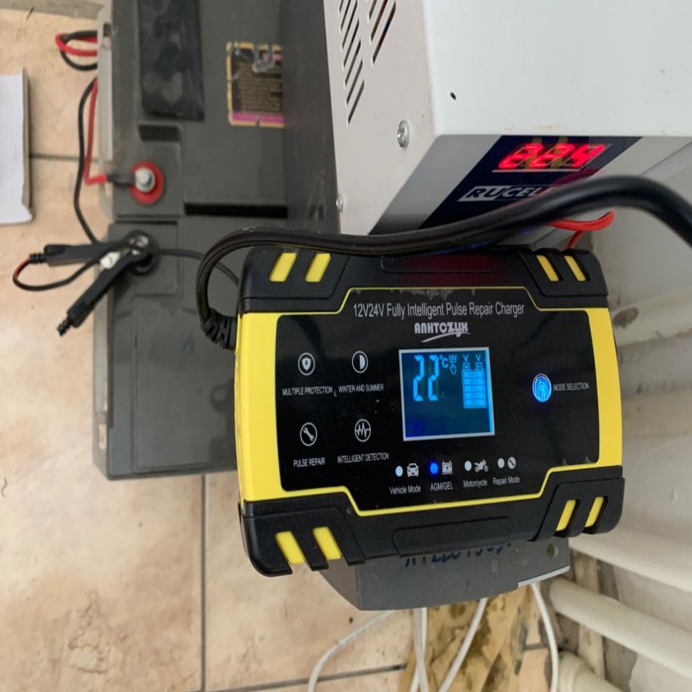 ขอแนะนำCar Battery Charger 1224V 8A Touch Screen Pulse Repair LCD ...