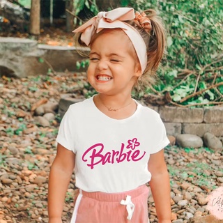 เสื้อยืด พิมพ์ลายโลโก้ Barbie Fab น่ารัก สําหรับเด็กผู้หญิง