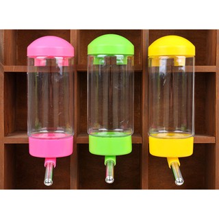 หลอดน้ำสัตว์เลี้ยง แขวนกรง (450 ml) คละสี