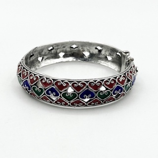 DSP กำไลเงินลงยาลายฉลุรูปหัวใจ กำไลลายหัวใจ กำไลเงินแท้ 925 : DSP 925 Sterling Silver Enameled Bangle [GEM0023]