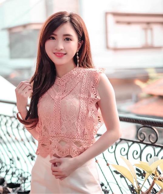 LF 356 ลูกไม้นําเข้าบน bkk (ไม่รวมด้านใน)